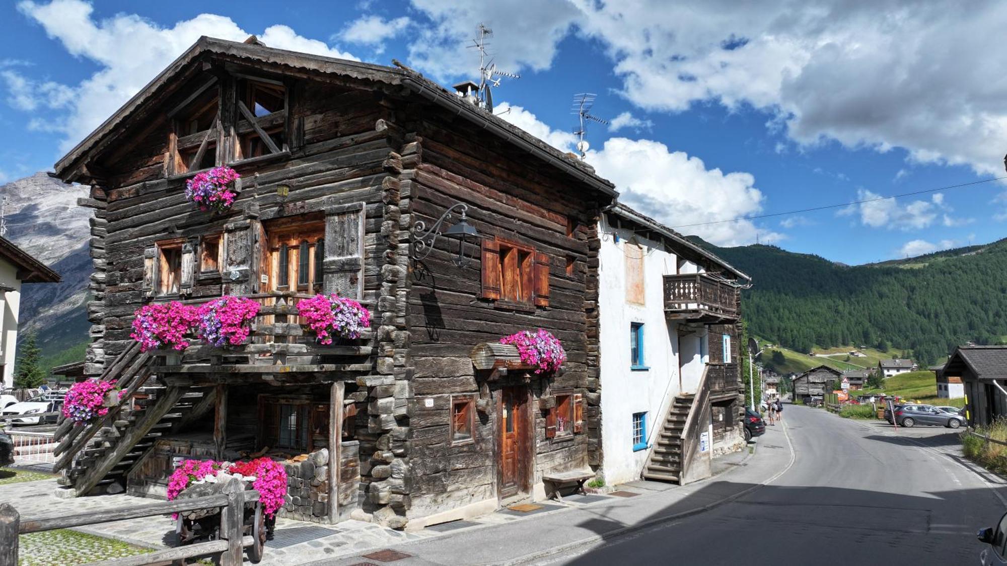 Chalet Canton Livigno Exterior foto